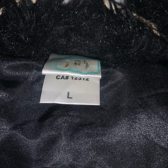 LOST Brand women’s 3/4 length coat with faux fur hood… excellent condition - Picture 5 of 5